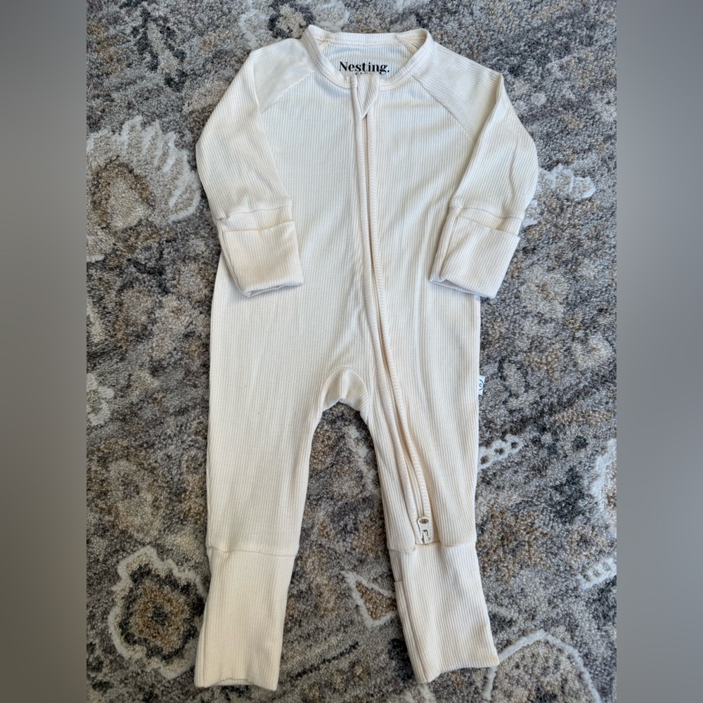 Nesting Club ribbed sleeper